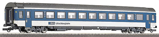 Passenger car 2nd class type EW IV<br /><a href='images/pictures/Roco/64259.jpg' target='_blank'>Full size image</a>